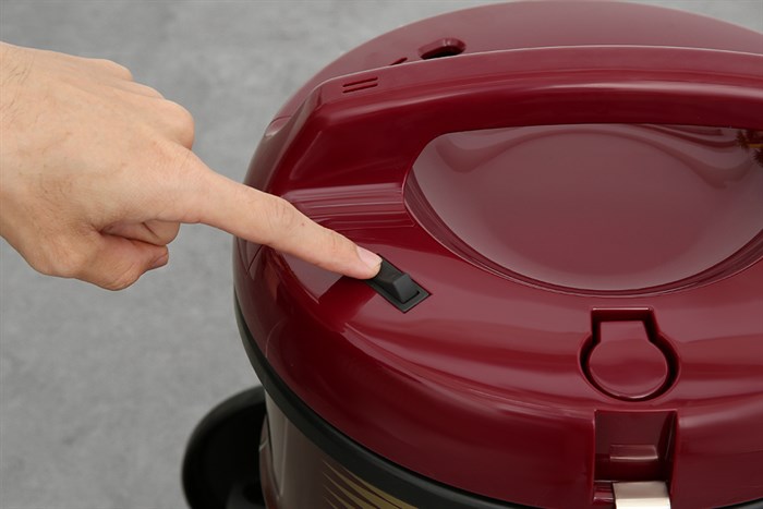 Máy hút bụi Hitachi CV-940Y (24CV-PG)