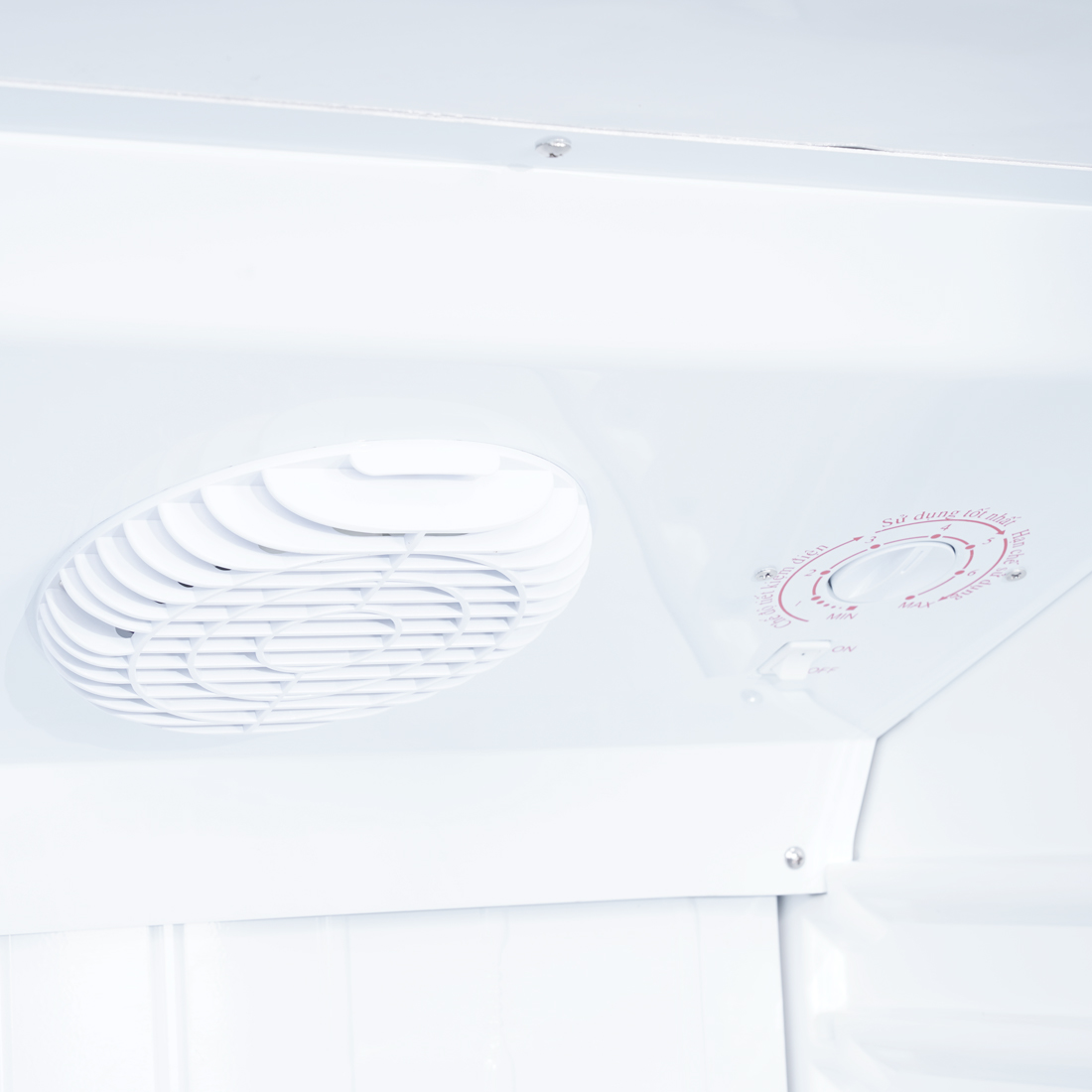 Tủ mát Sanaky 240 lít VH-308KL